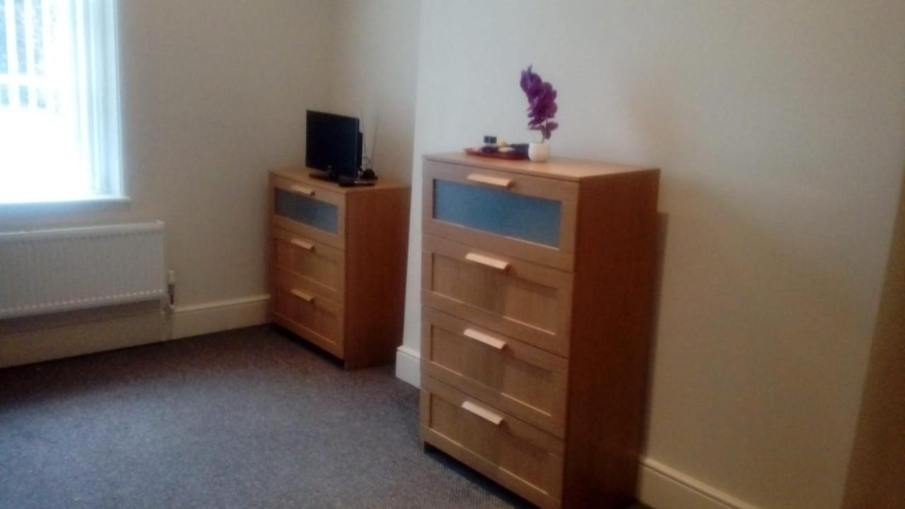 Carer 4 You Residential Home Upholland Kültér fotó